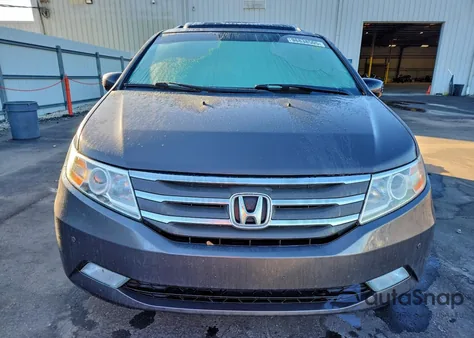 2012 Honda Odyssey Touring из США, поврежденный, VIN 5FNRL5H91CB040561